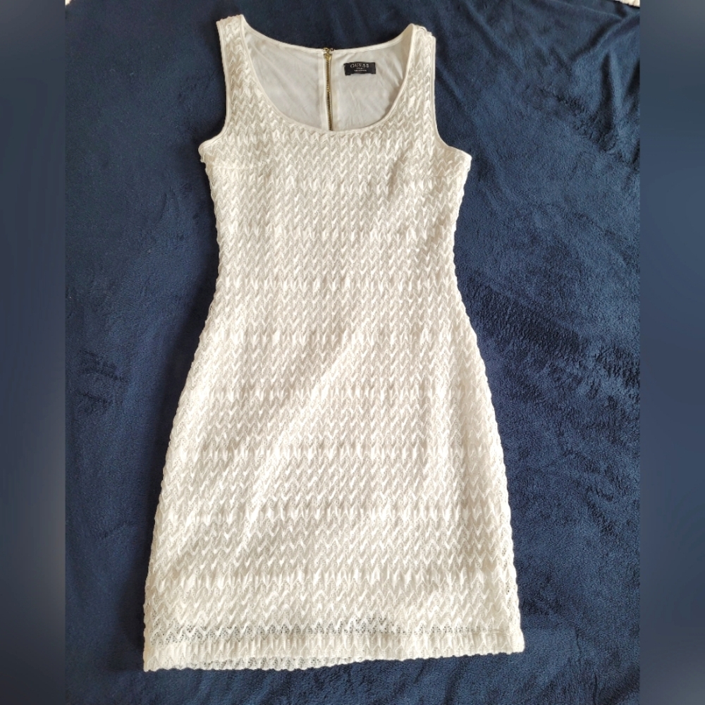 Guess ivory white stretchy bodycon chevron lace sleeveless dress size Small